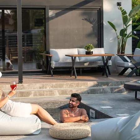 Aura Sophisticated Living