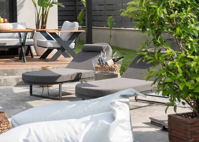 Aura Sophisticated Living Nea Kallikrateia